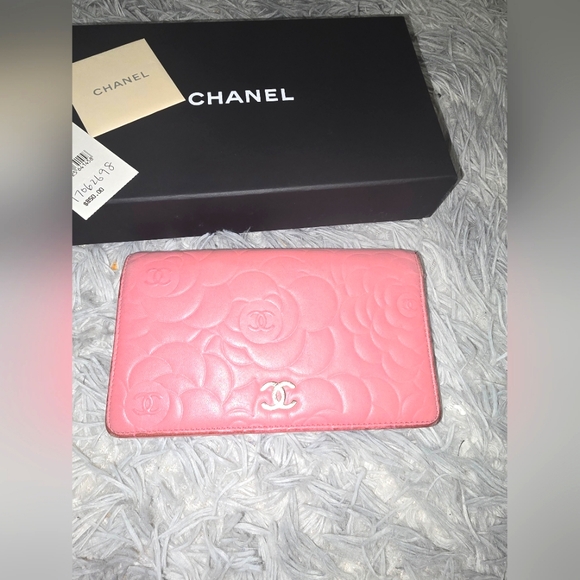 Chanel Camilla Flower Pink 💗 Long Wallet (EUC)(SEE PICS)(COMES WITH TAGS & BOX) - Picture 4 of 12